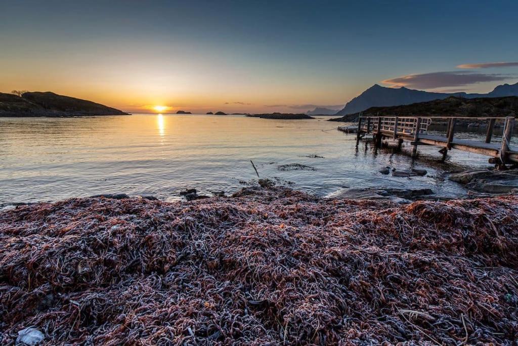 Lofoten - New Apartment, Close To Airport. เลคเนส ภายนอก รูปภาพ